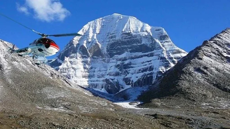 Kailash Mansarovar Yatra by Helicopter: A Journey of Spiritual Awakening