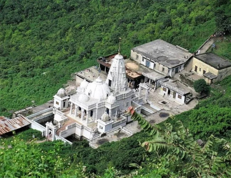 Jain Holy Shikhar Ji Tour Package